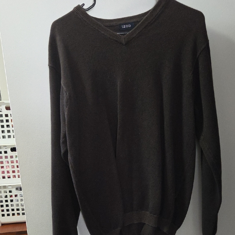 Izod Men's Dark Brown V-Neck Sweater